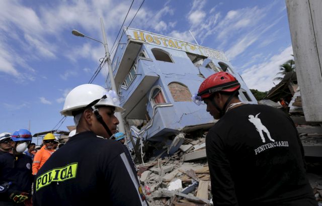 Ισημερινός: Ξεπέρασαν τους 500 οι νεκροί, νέος σεισμός 6,2 βαθμών