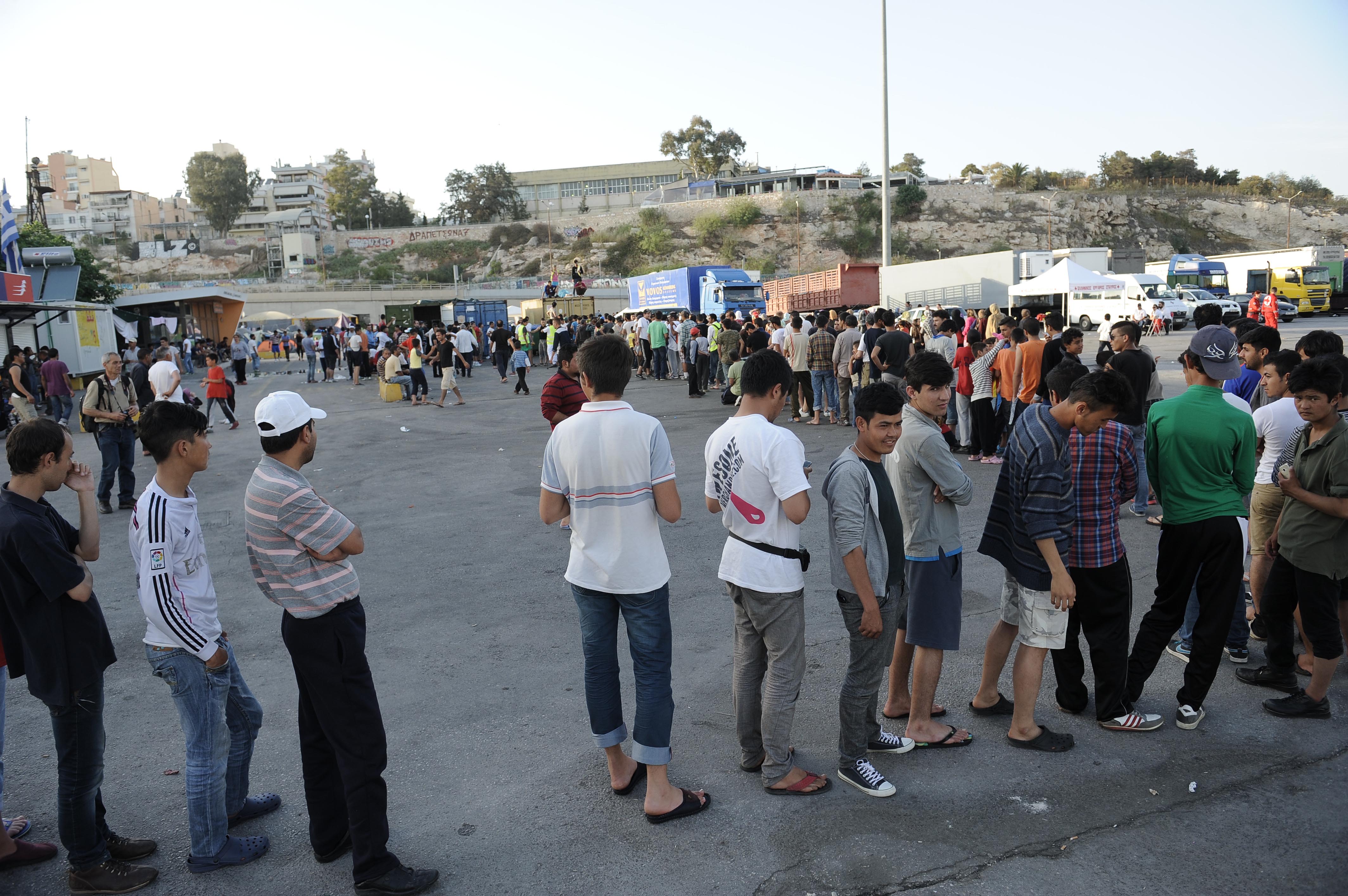 Και άλλη συμπλοκή μεταξύ προσφύγων στο λιμάνι του Πειραιά