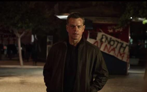 Ο Τζέισον Μπορν στις διαδηλώσεις στην Αθήνα