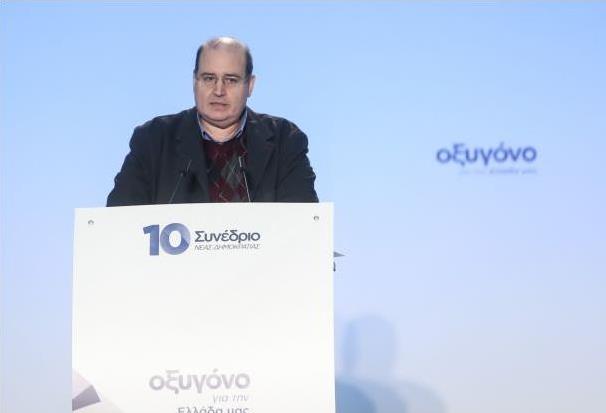 Συναίνεση για τα μεγάλα προβλήματα ζήτησε ο Ν.Φίλης