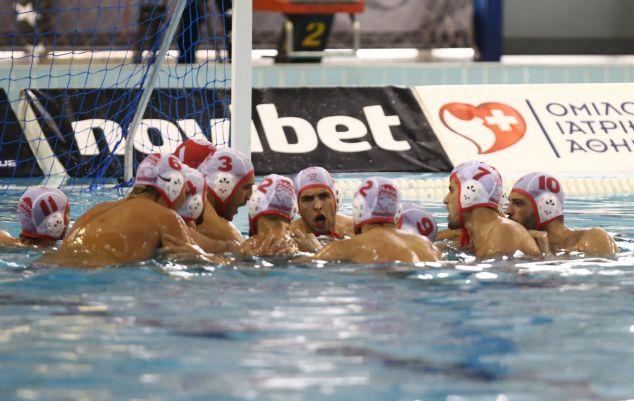 O Ολυμπιακός συνέτριψε την Σπαντάου και βλέπει πρωτιά