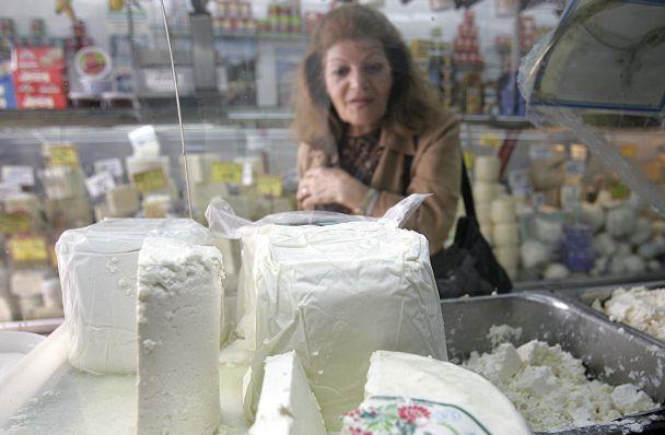 Φέτα και σαμπάνια βάζουν φρένο στην συμφωνία ελεύθερου εμπορίου ΕΕ-ΗΠΑ