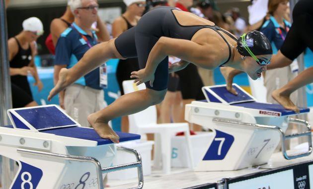 Τέταρτη θέση με πανελλήνιο ρεκόρ και μια πρόκριση για τη Δράκου