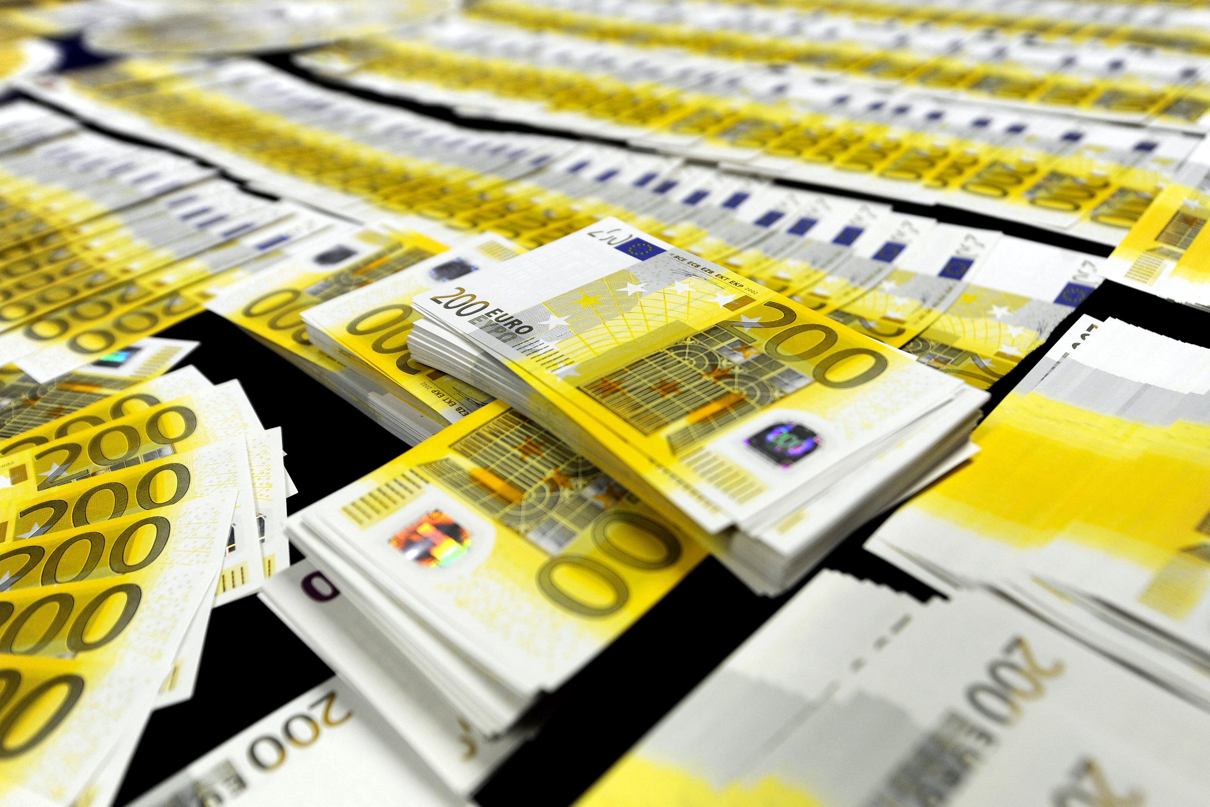 Βρυξέλλες: Εκτός capital controls το φρέσκο χρήμα στο τραπεζικό σύστημα