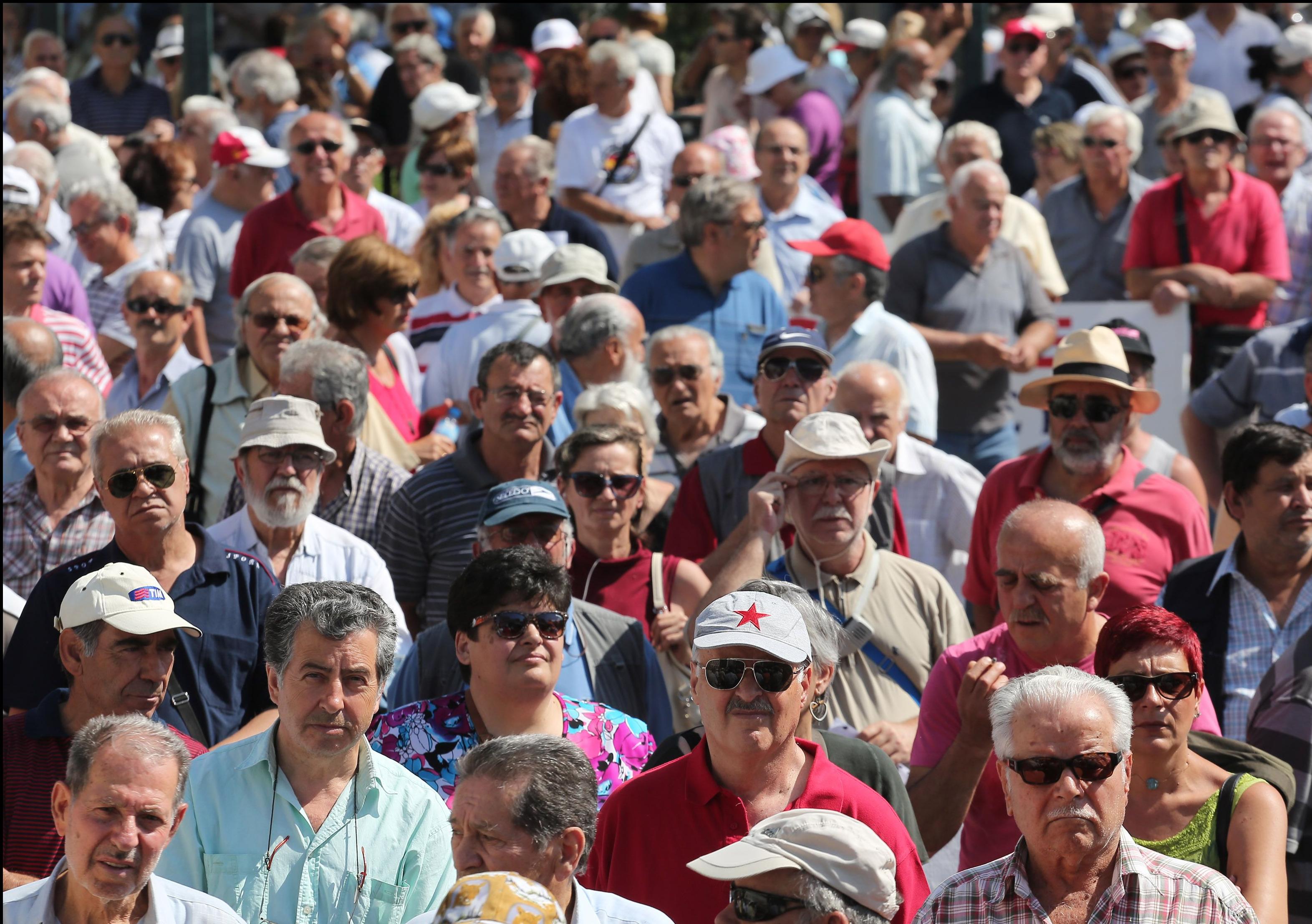 Τι αλλάζει με το νέο Ασφαλιστικό, ποιες συντάξεις μειώνονται