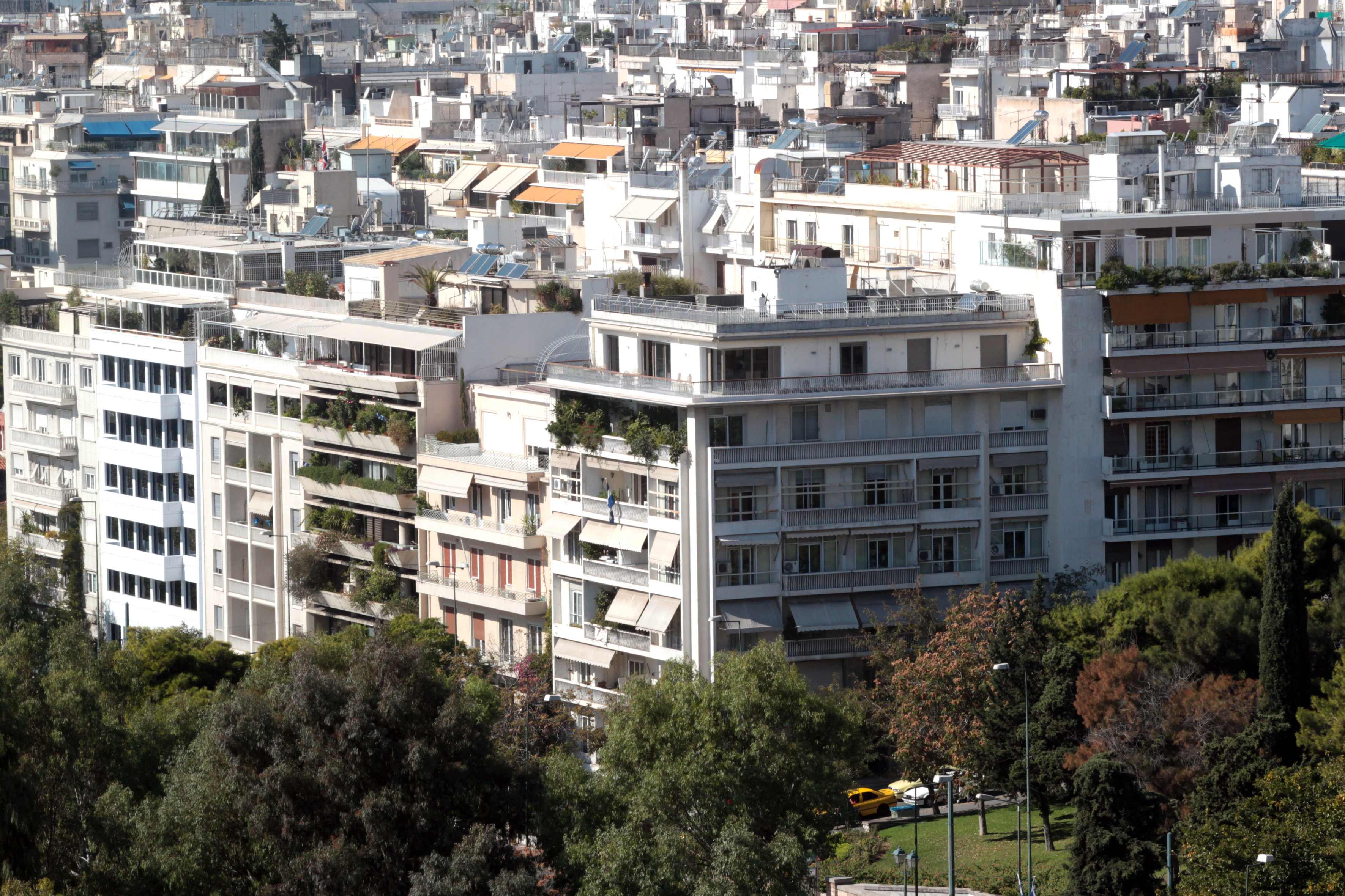 Παγώνει ώς τις 15 Ιουνίου η πώληση «κόκκινων» δανείων