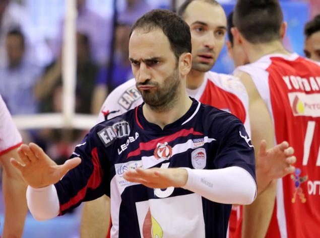 Επέστρεψε στον Ολυμπιακό ο Γιώργος Στεφάνου