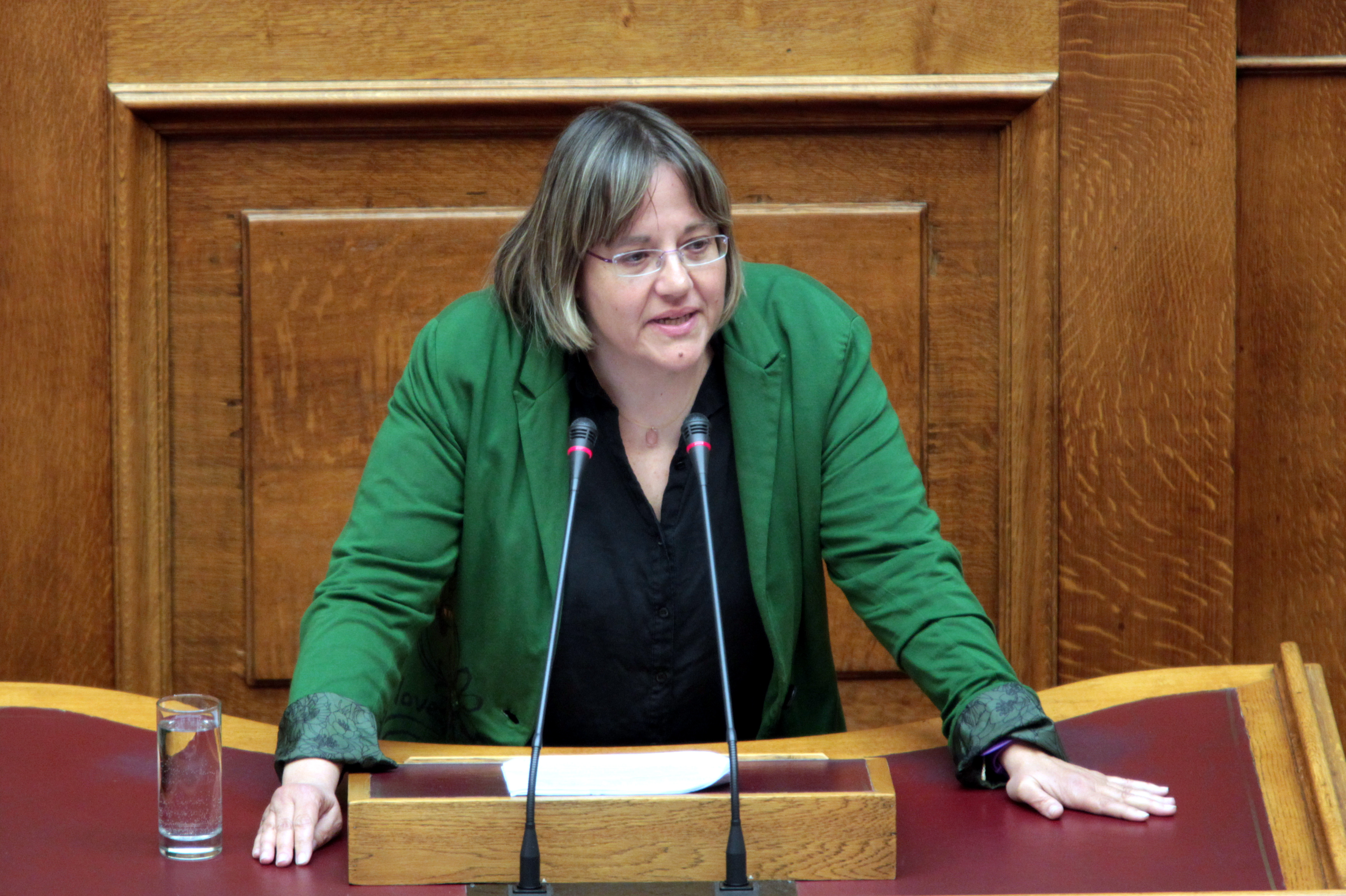 Το παρασκήνιο και οι πιέσεις πριν την παραίτηση της Βασ.Κατριβάνου