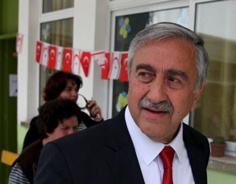 Κυπριακό: Συνάντηση διαρκείας για το εδαφικό εισηγείται ο Ακιντζί