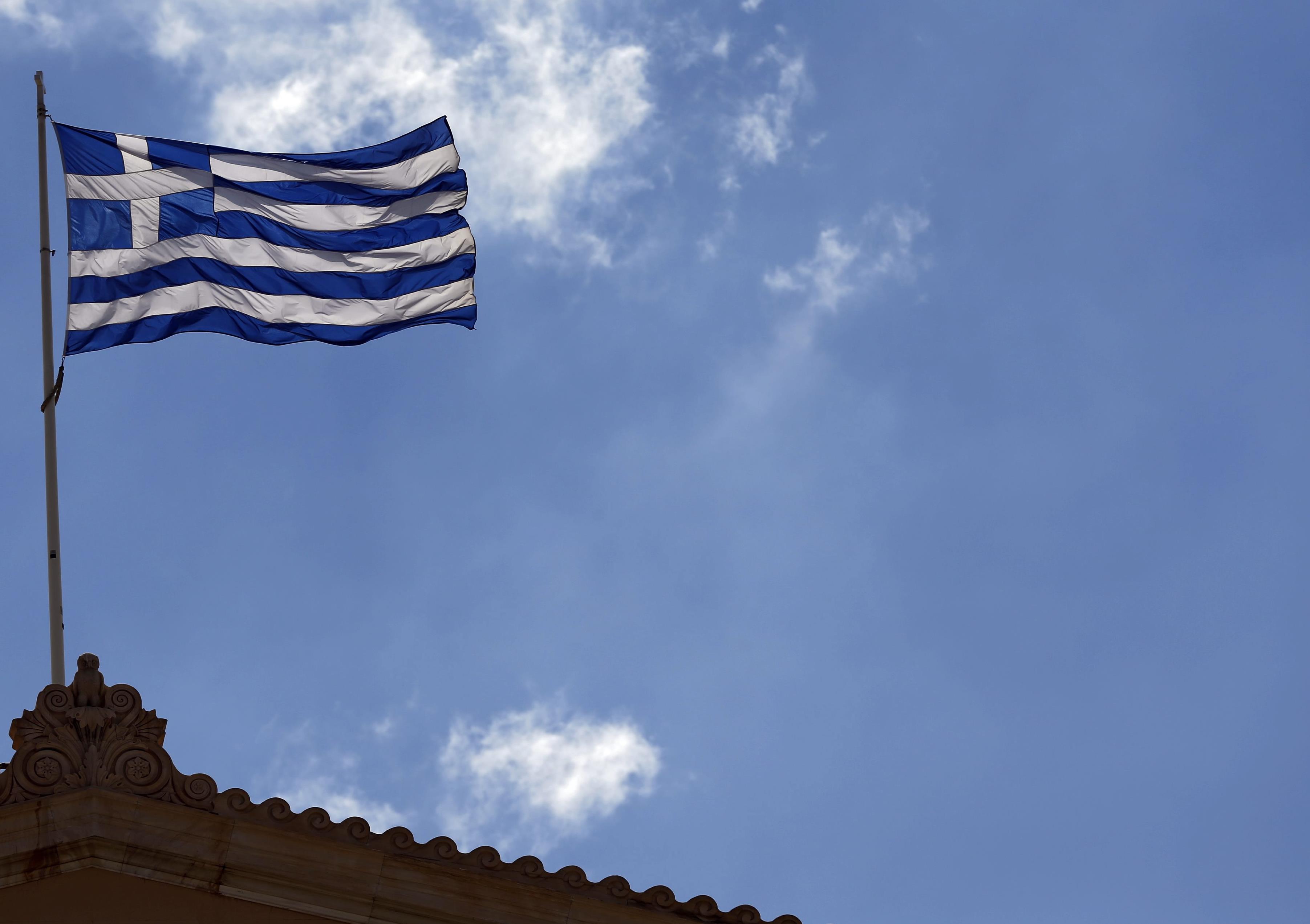 Εαρινές προβλέψεις Κομισιόν: Ηπιότερη ύφεση το 2016 και υψηλή ανεργία