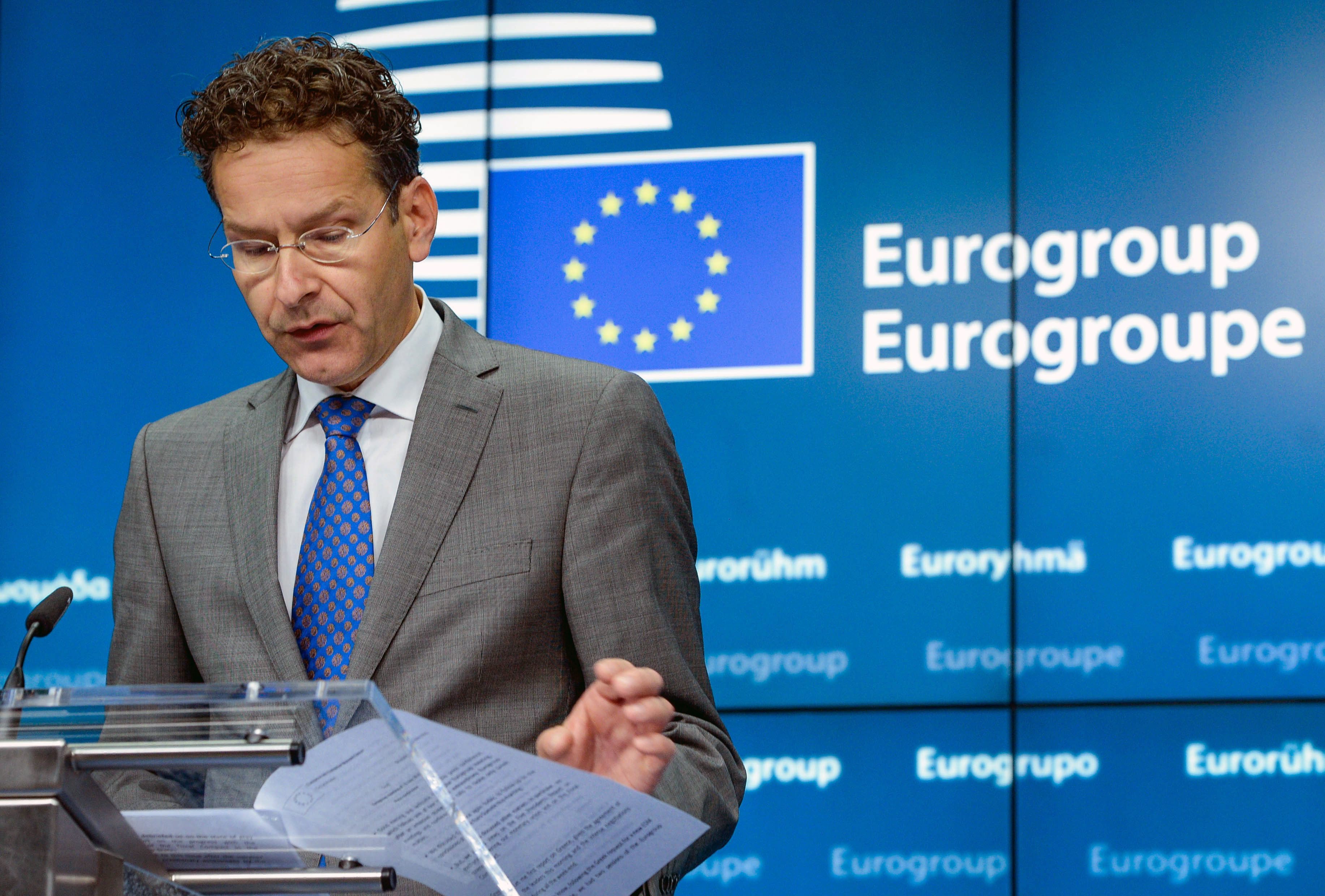 Eurogroup: Εκταμίευση δόσης με συμφωνία-πακέτο για μέτρα και χρέος