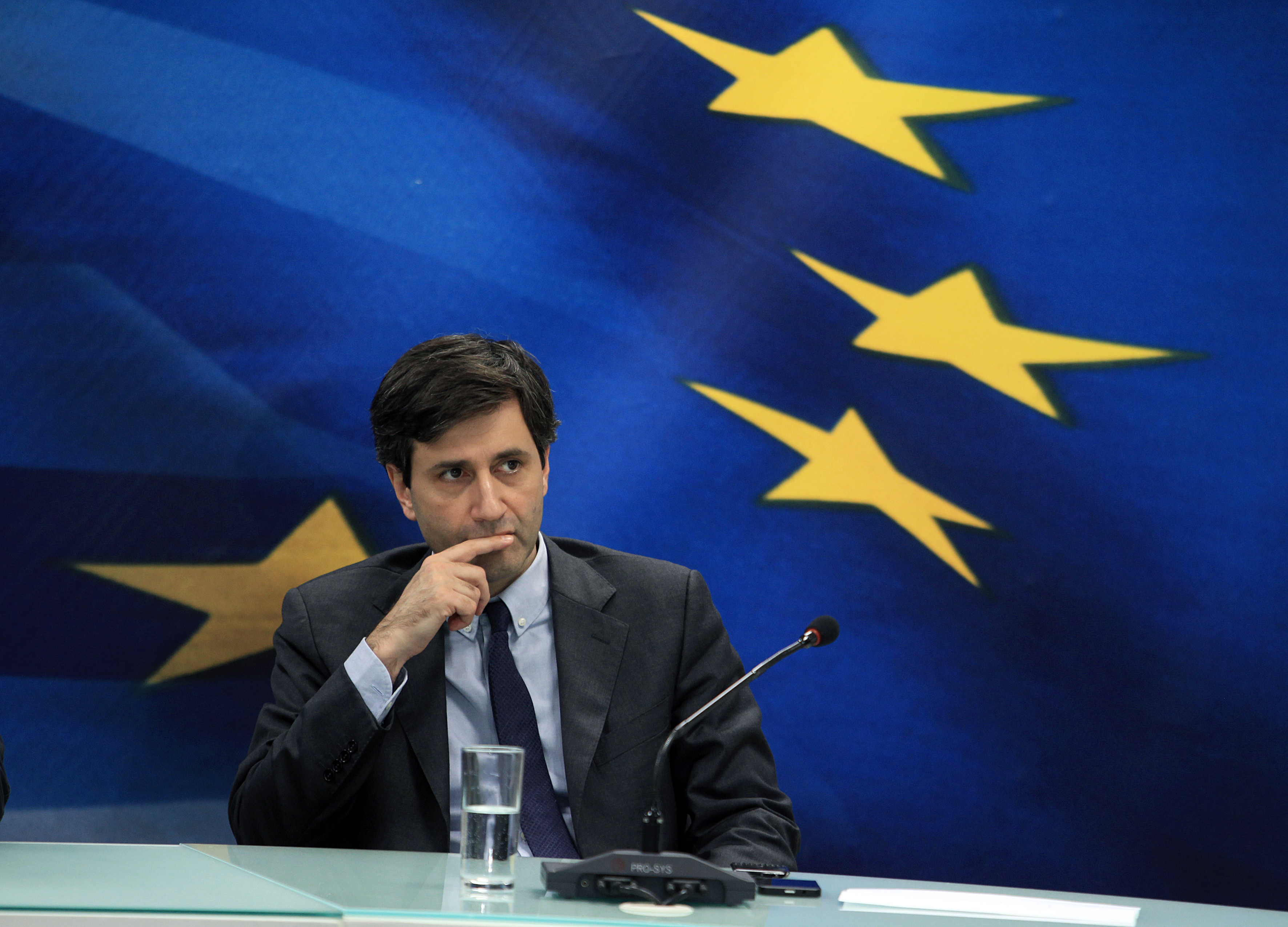 Τις παραμέτρους για διευθέτηση του χρέους συζήτησαν Χουλιαριάκης-Σιτς