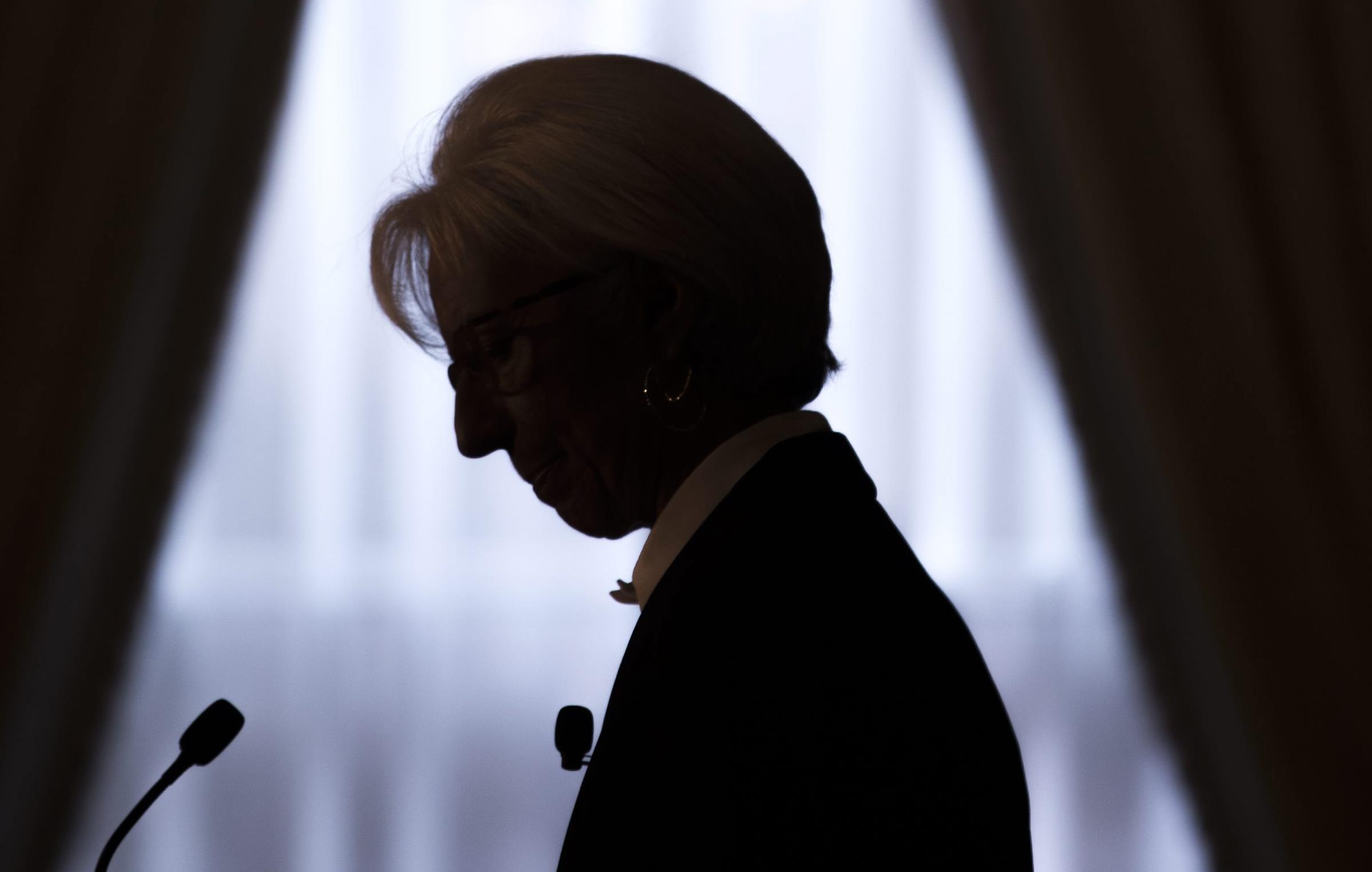 Le Monde: To περίεργο παιχνίδι του ΔΝΤ στην Ελλάδα