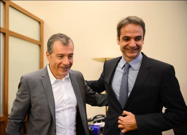 Μητσοτάκης και Θεοδωράκης στο συνέδριο της «Δράσης»