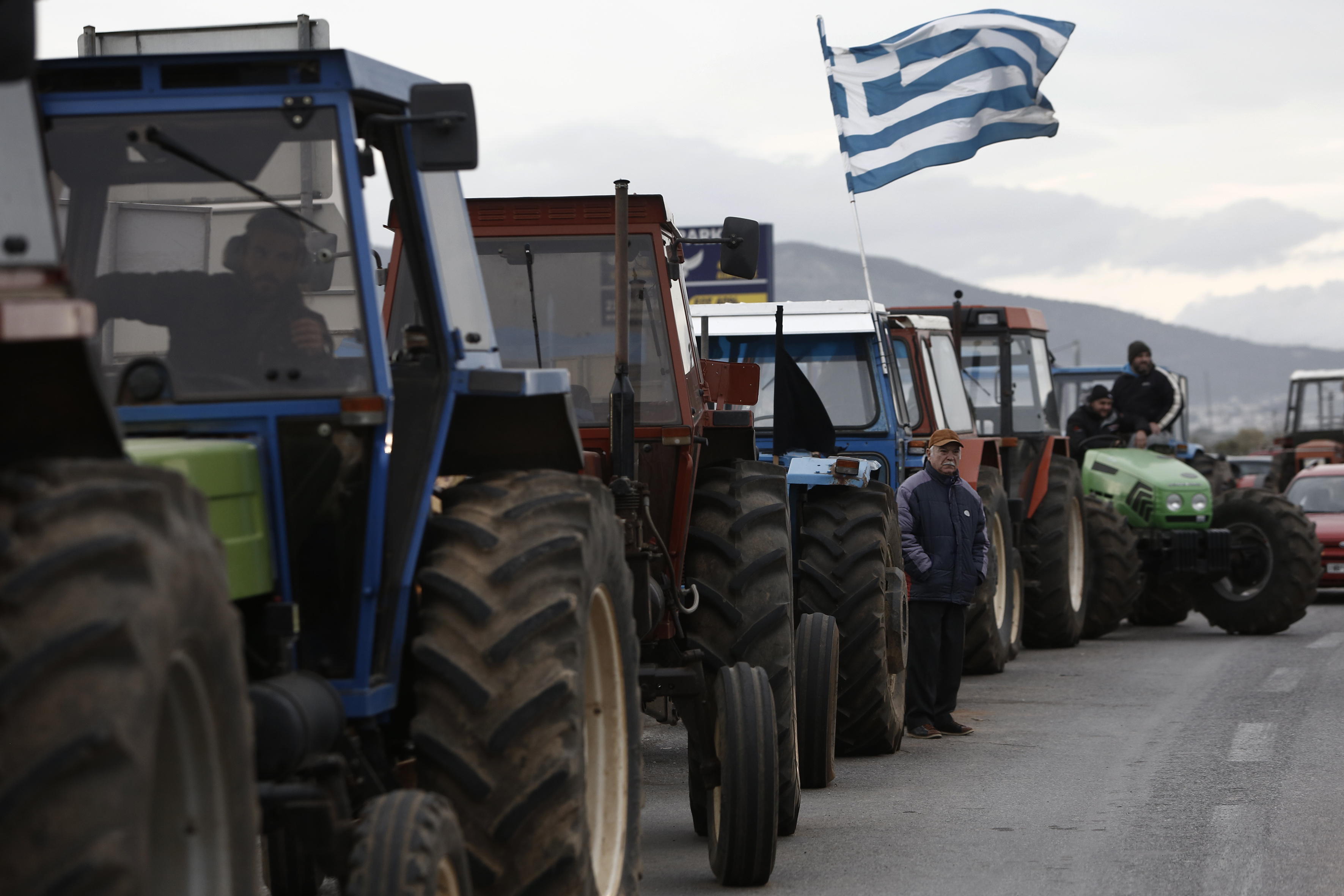 Αγρότες: Μόλις τελειώσουμε τις δουλειές μας, θα ξαναβγούμε στα μπλόκα