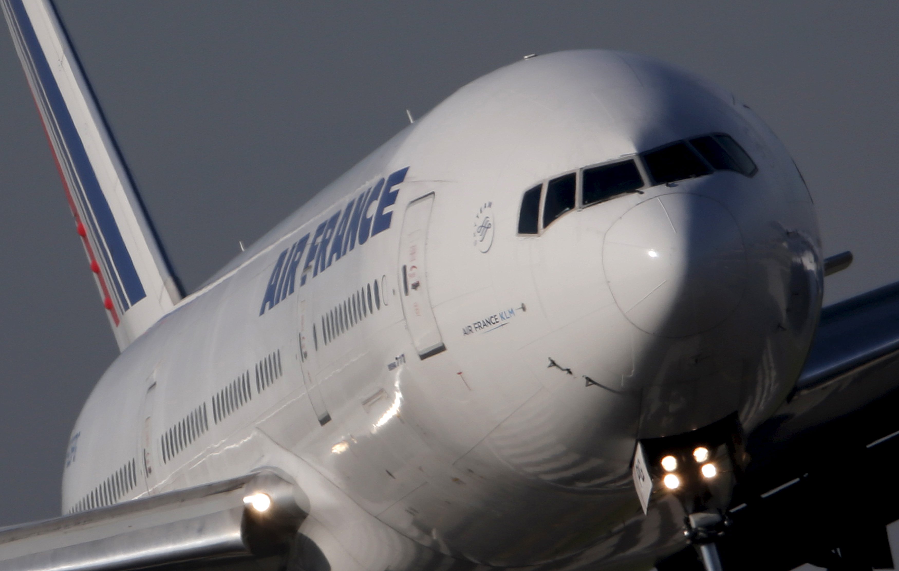Προς απεργία διαρκείας κινούνται οι πιλότοι της Air France