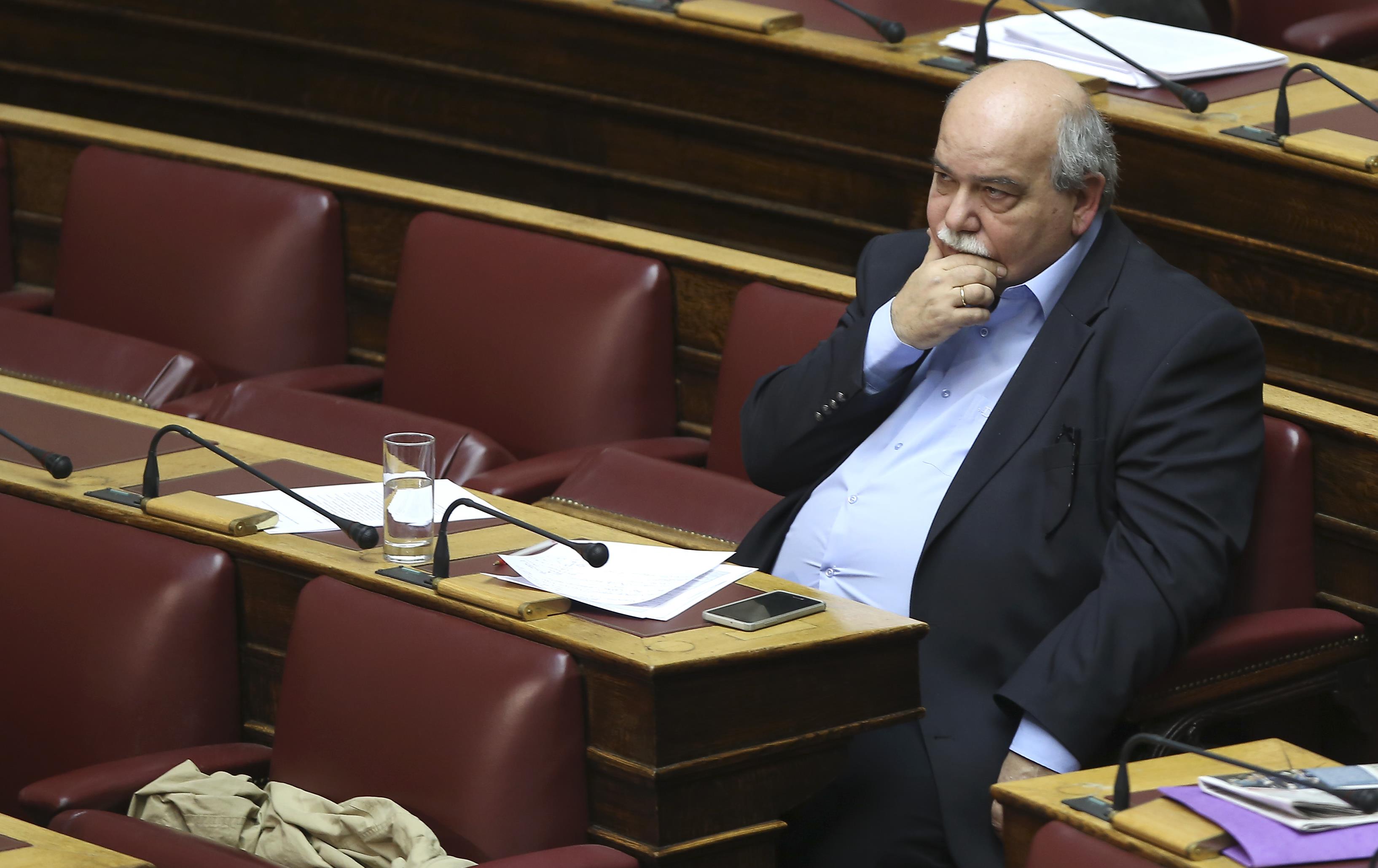 Βούτσης: Οριακά αντισυνταγματική η αύξηση του ΦΠΑ στα νησιά