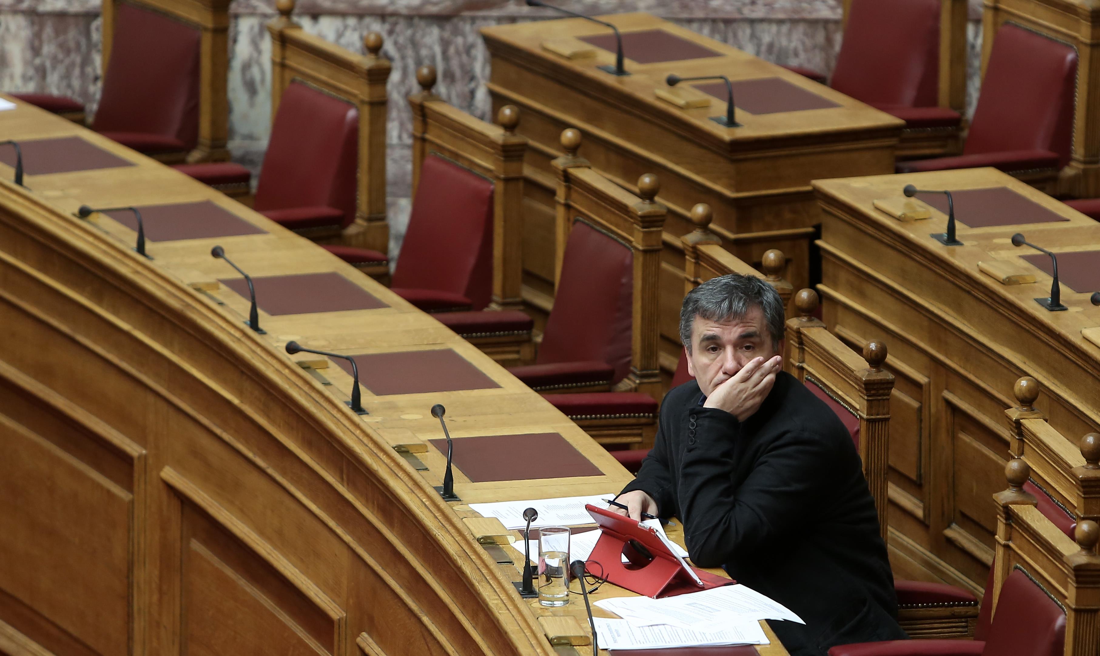 Ένωση Διοικητικών Δικαστών: Μνημόνιο διαρκείας ο «κόφτης»