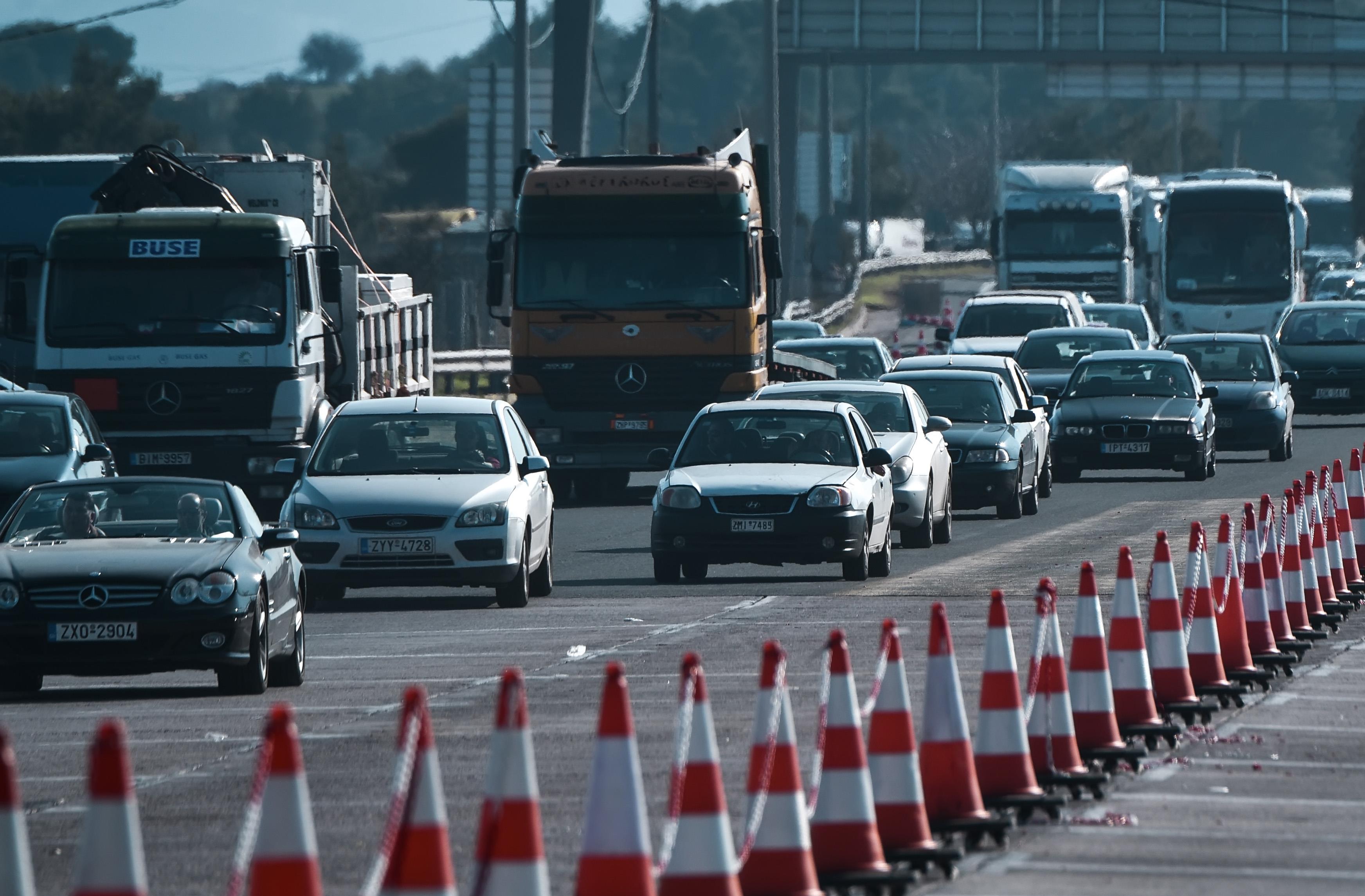 Δεύτερο κύμα επιστροφής των εκδρομέων του Πάσχα