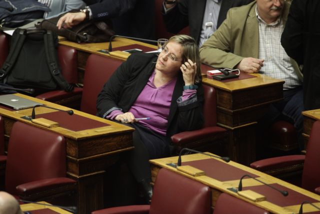 Κατριβάνου: Δεν φεύγω από τον ΣΥΡΙΖΑ, παραιτήθηκα από βουλευτής