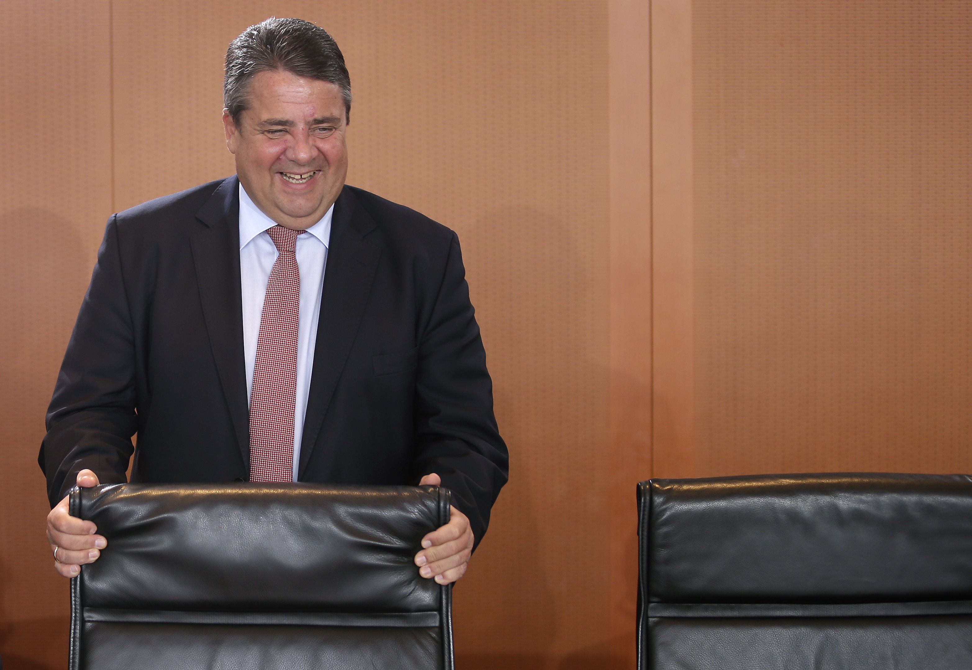 Ελάφρυνση του χρέους για την Ελλάδα ζητά ο Γκάμπριελ