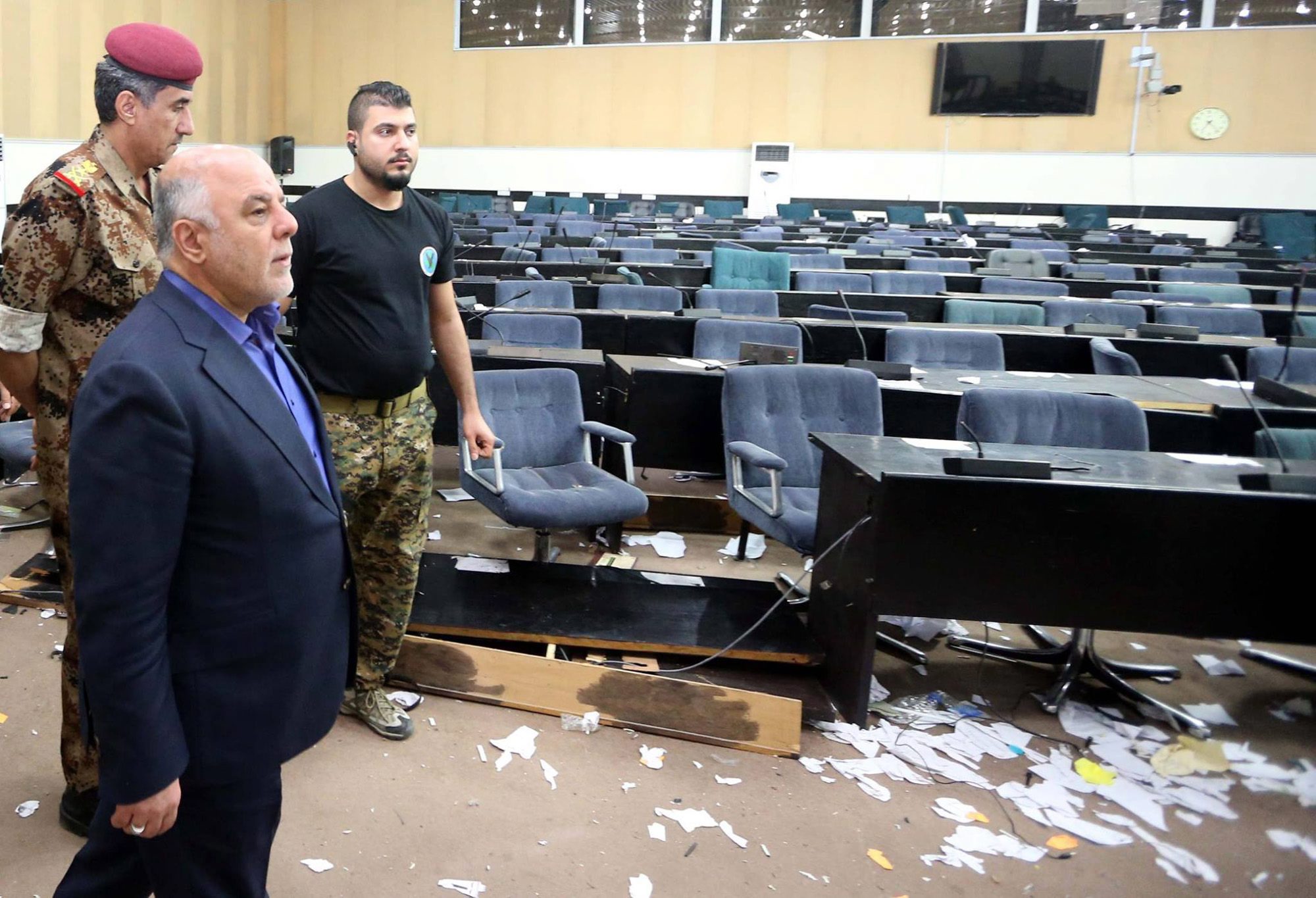 Ιράκ: Τη σύλληψη όσων εισέβαλαν στο κοινοβούλιο διέταξε ο πρωθυπουργός