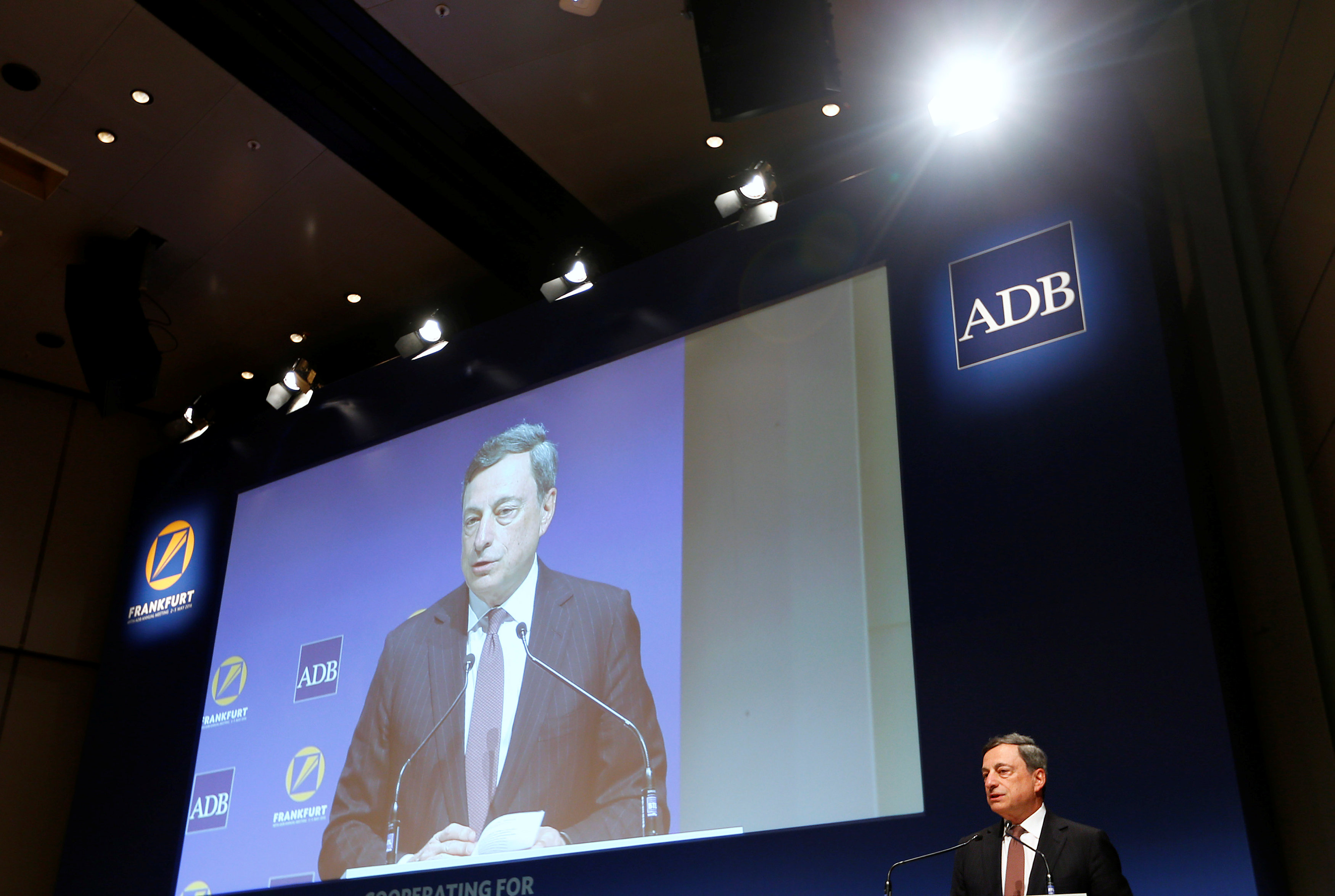 Στις 21 Ιουνίου θα αποφανθεί η γερμανική δικαιοσύνη για το OMT της ΕΚΤ