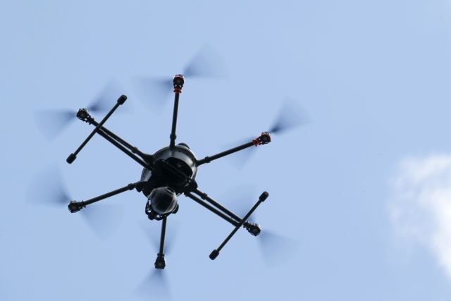 Σε δημόσια διαβούλευση ο κανονισμός πτήσεων drone στην Ελλάδα