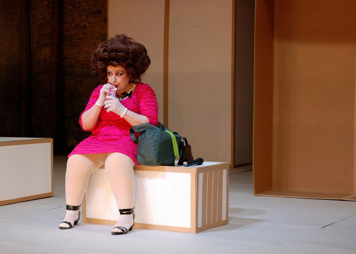 Τρεις επιτυχημένοι θεατρικοί μονόλογοι της Άννας Κοκκίνου επιστρέφουν στο Σφενδόνη