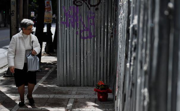 Αντιπαράθεση ΣΥΡΙΖΑ-ΝΔ στη Βουλή για τους νεκρούς στην Marfin