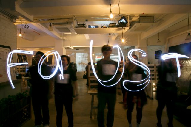 Αξίες και ιδανικά προς πώληση σε ένα παιχνίδι Φάουστ στο Ινστιτούτο Γκαίτε