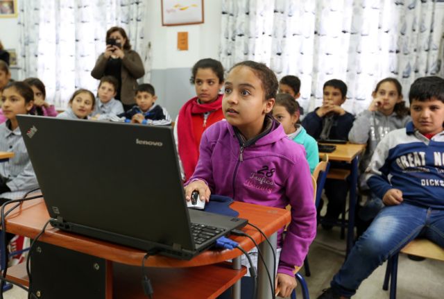 ΕΕΛ/ΛΑΚ: Δωρίστε τον παλιό υπολογιστή σας σε έναν μαθητή/-τρια