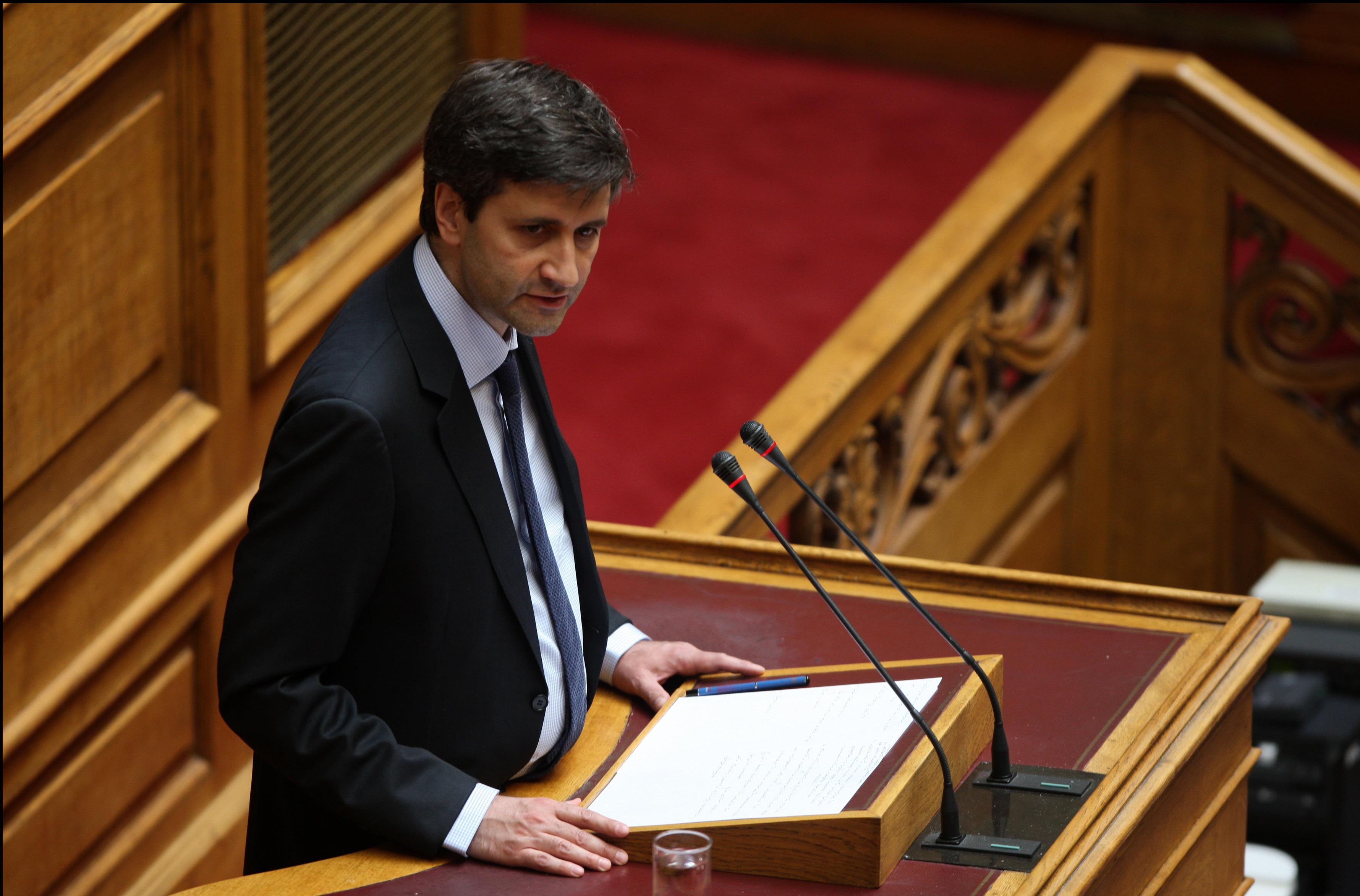 Χουλιαράκης: Η δική μας προσπάθεια γίνεται με κοινωνική δικαιοσύνη