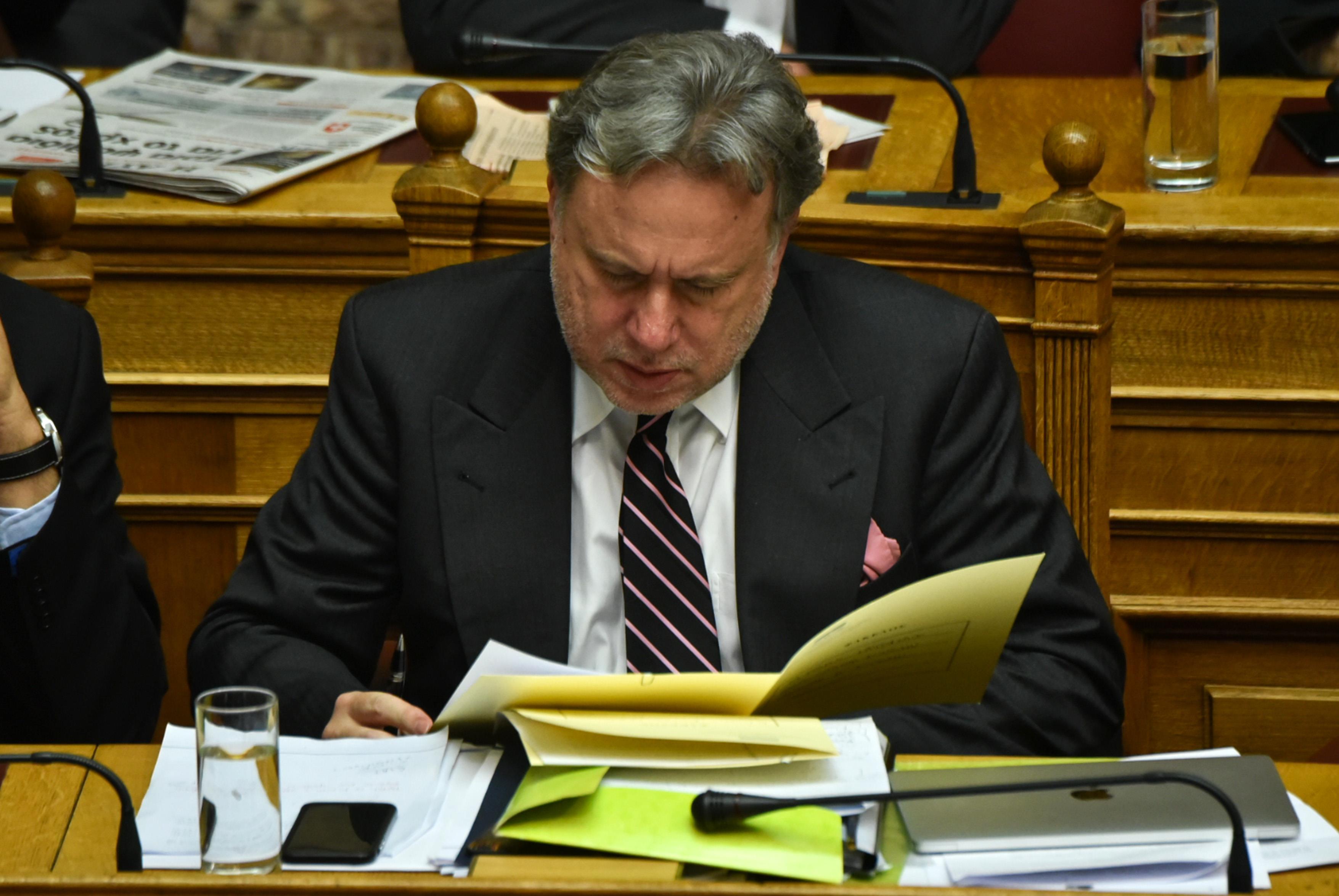 Κατρούγκαλος: Ο πρωθυπουργός θα πει κάτι καλύτερο για το ΕΚΑΣ στη Βουλή