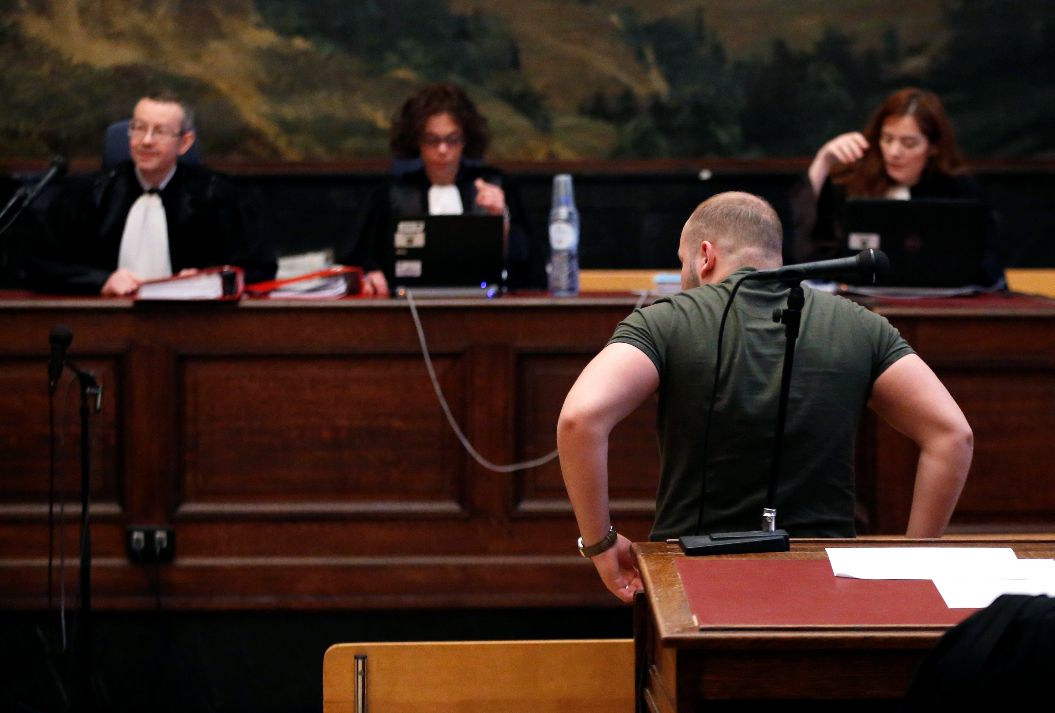 Στο εδώλιο καθίζει το Βέλγιο τον τζιχαντιστικό πυρήνα της Βερβιέ