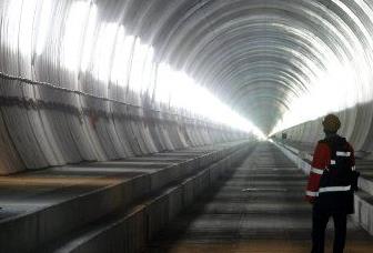 Ελβετία: Εγκαινιάζεται η μεγαλύτερη σιδηροδρομική σήραγγα του κόσμου