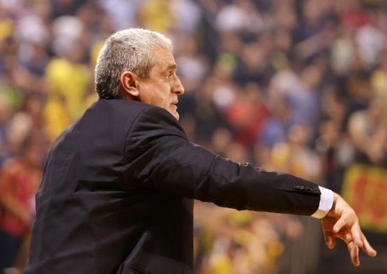 Ο Ολυμπιακός ζητά την τιμωρία του Πεδουλάκη