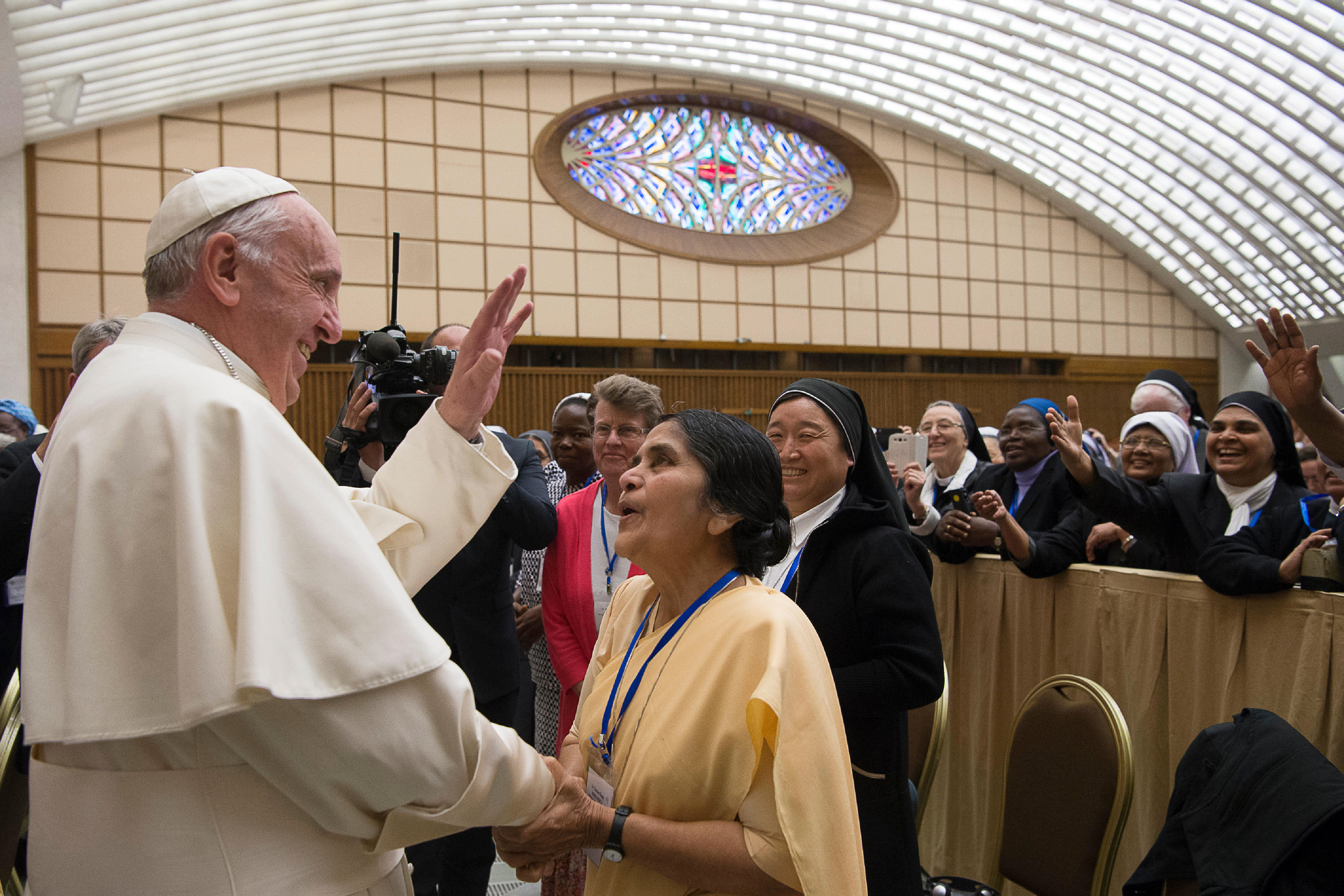 «Άνοιγμα» του Πάπα για διακόνισσες στην Καθολική Εκκλησία
