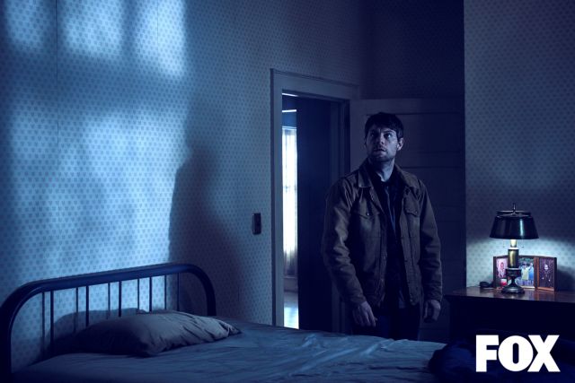 Μέσω Facebook, το πρώτο επεισόδιο της τηλεοπτικής σειράς Outcast του Fox