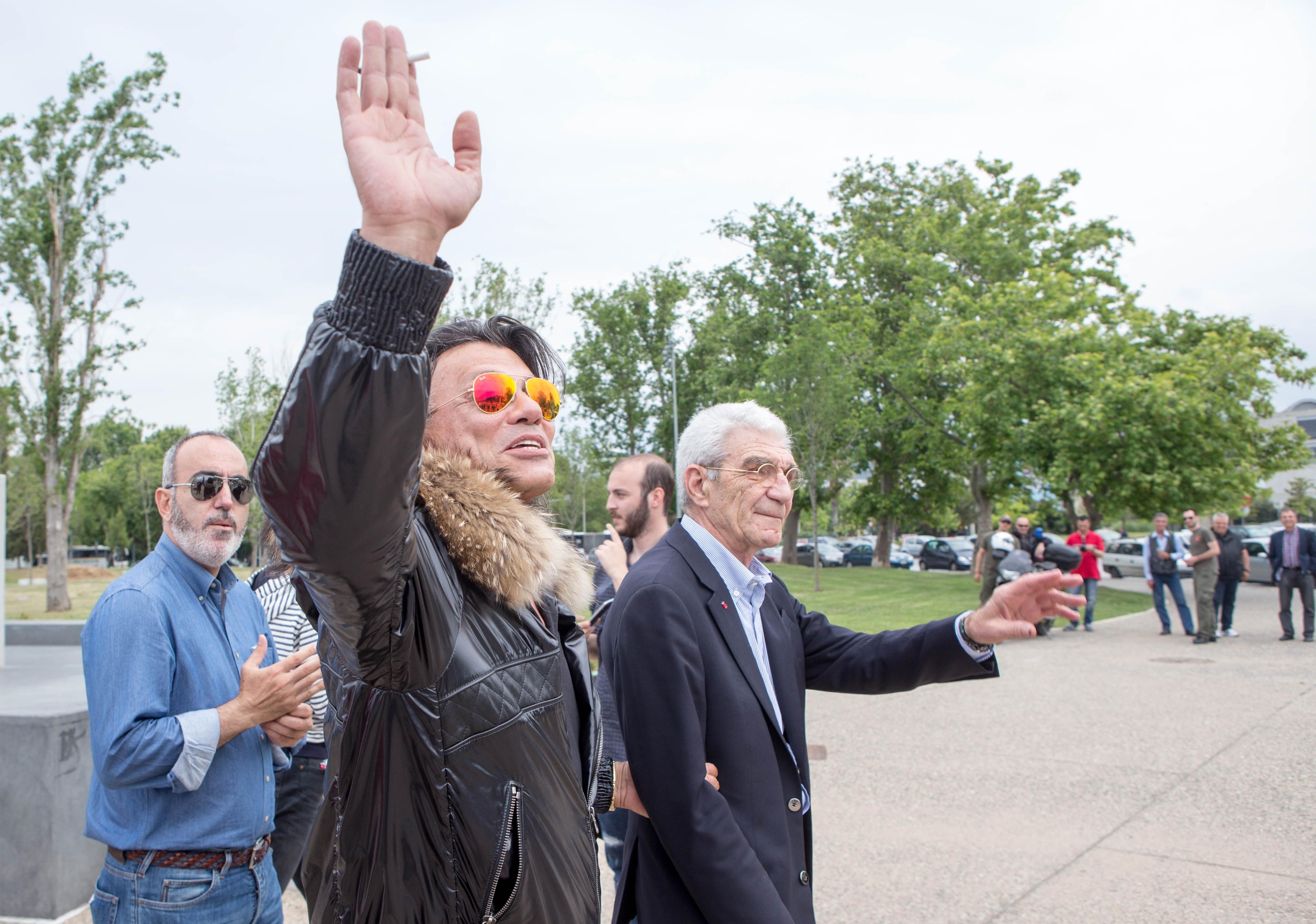 Ο Ηλίας Ψινάκης, ένα αερόστατο και ο δήμαρχος Θεσσαλονίκης