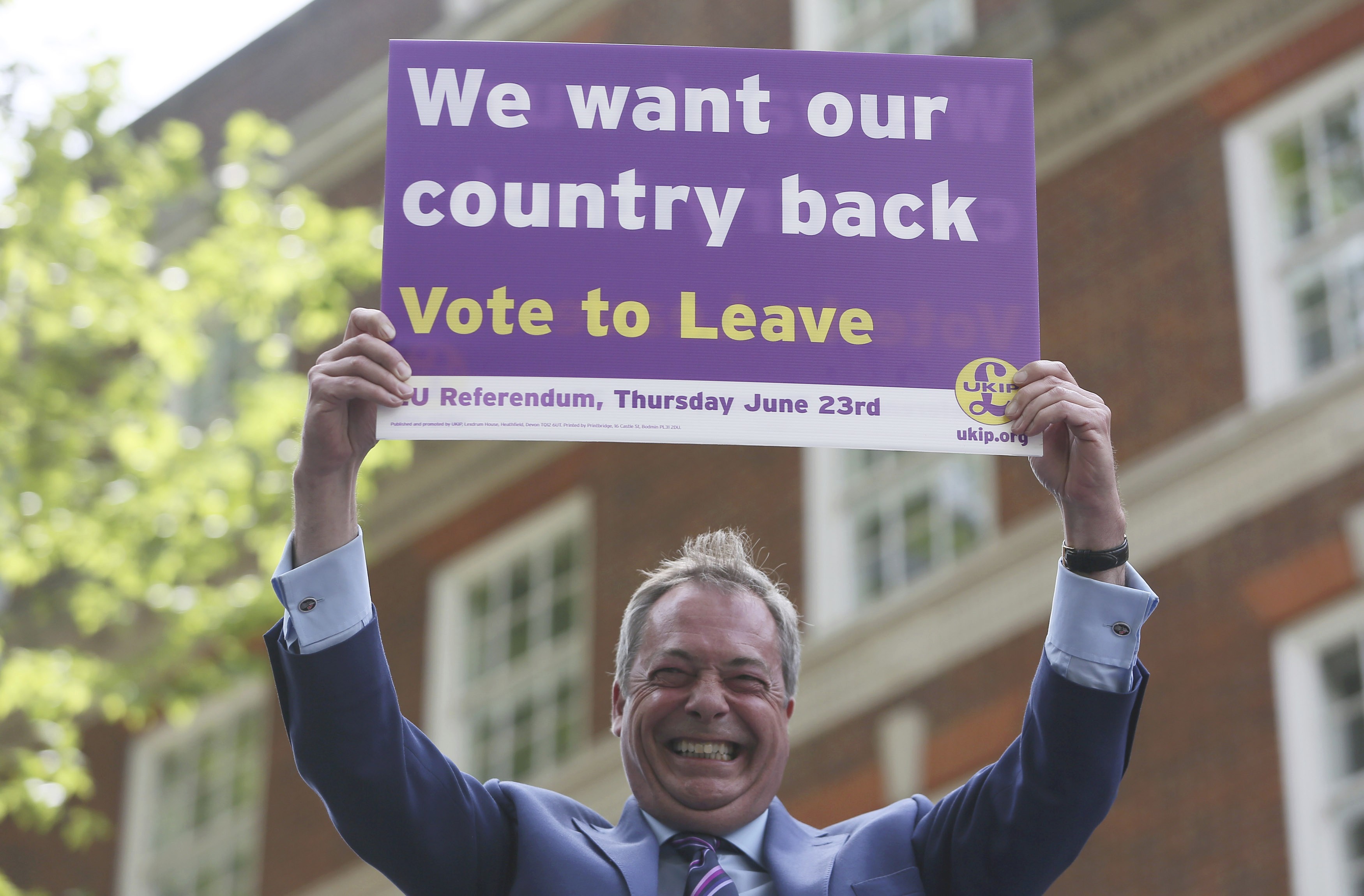 Διαψεύδουν οι Βρυξέλλες τα περί μυστικής προετοιμασίας «ευρωπαϊκού στρατού»