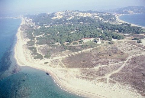Διαφήμιση του ΤΑΙΠΕΔ για το Ποσείδι Χαλκιδικής στον Economist