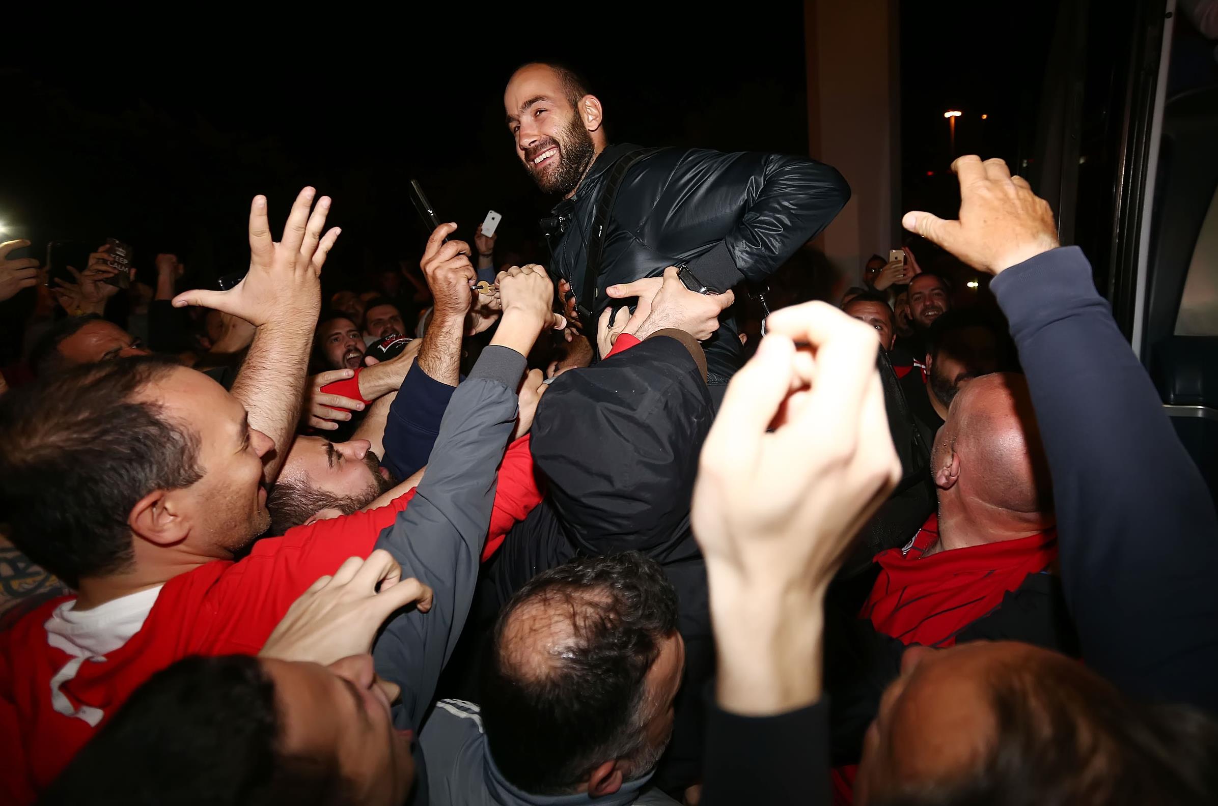 Αποθέωση Σπανούλη, Πρίντεζη σε «θερμή» υποδοχή στο ΣΕΦ