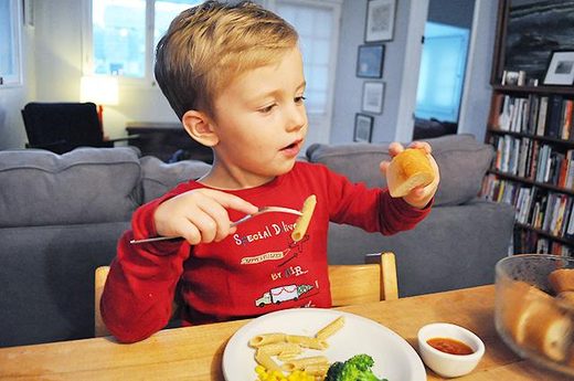 Το βραδινό φαγητό δεν αυξάνει τον κίνδυνο παιδικής παχυσαρκίας
