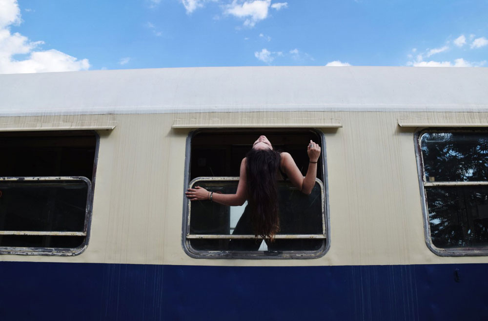 Nέοι καλλιτέχνες γεμίζουν για 6η χρονιά «τα κουπέ» του Τρένου στο Ρουφ