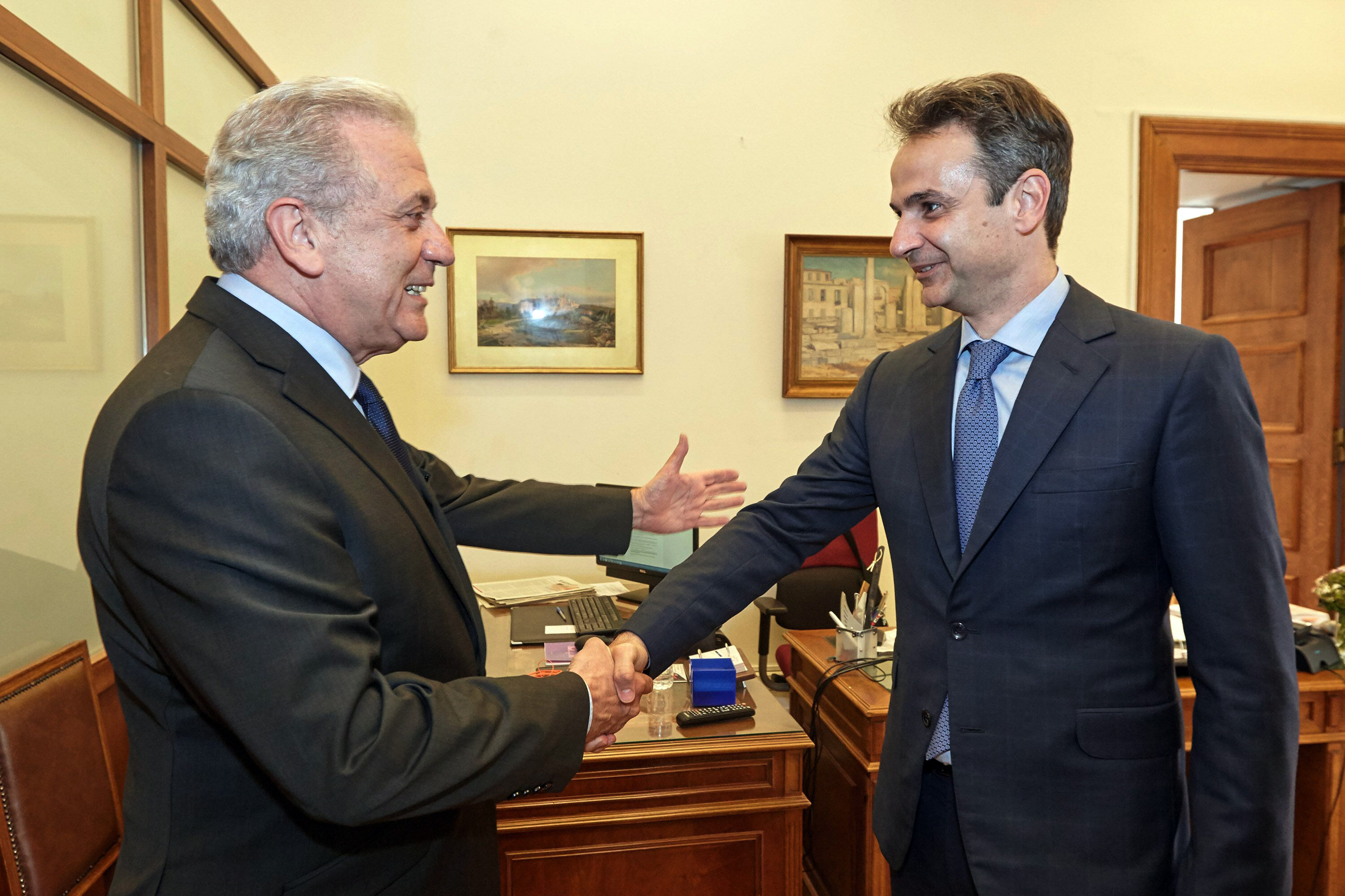 Το προσφυγικό στο επίκεντρο της συνάντησης Μητσοτάκη – Αβραμόπουλου