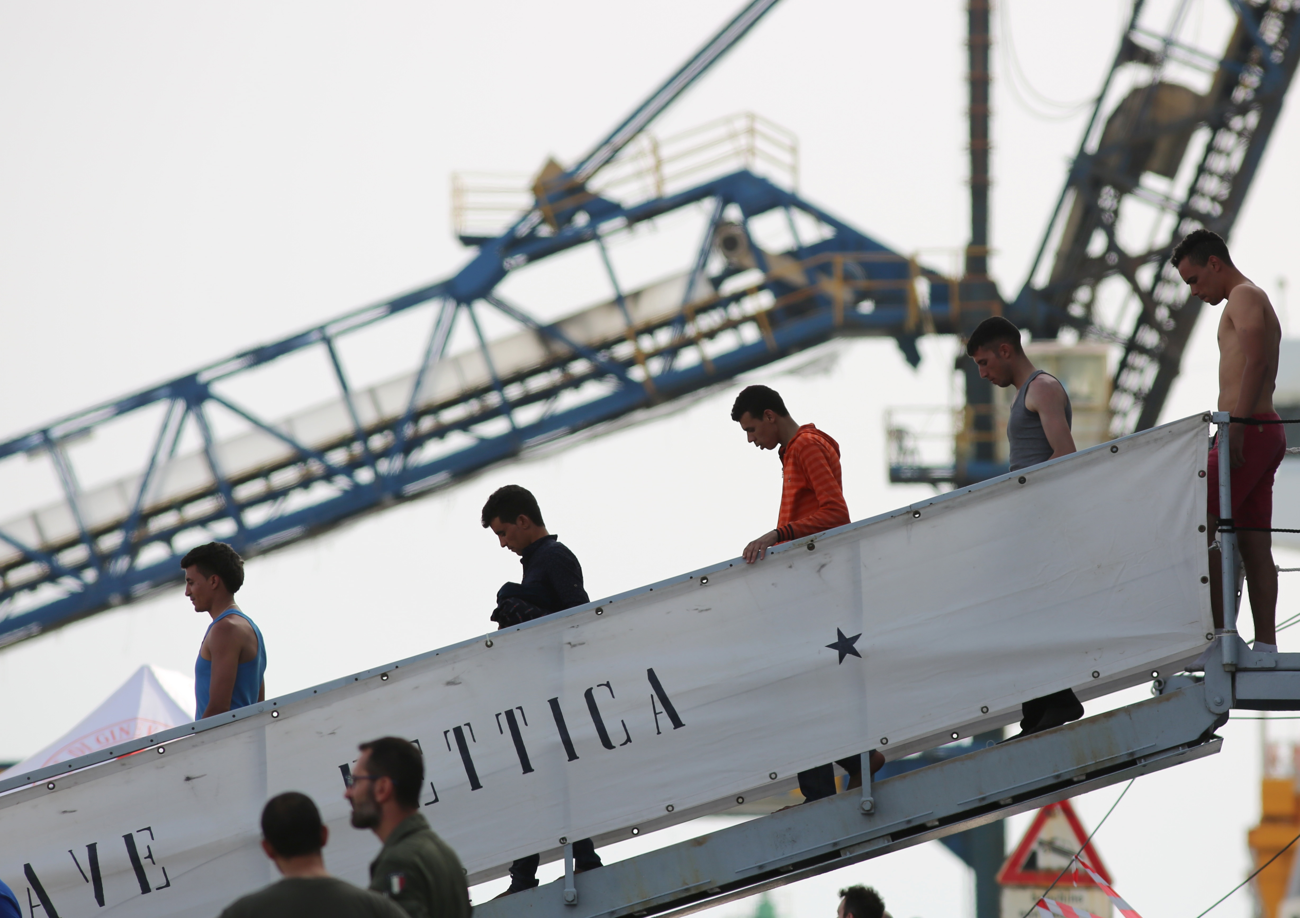 Μία εβδομάδα μεταξύ Σικελίας και Λιβύης, 70 νεκροί στη θάλασσα