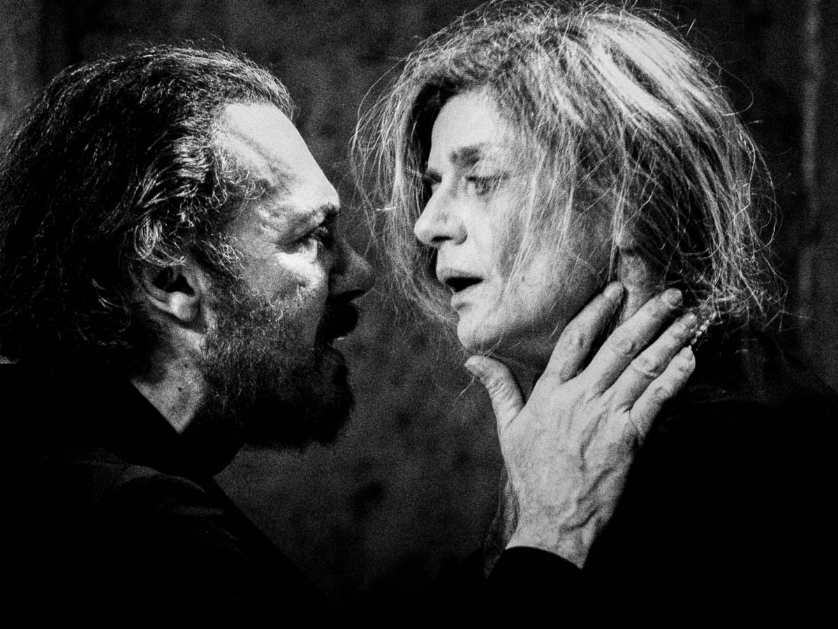 «Οιδίνους» τελευταίες παραστάσεις στο Θησείον – Προσκλήσεις