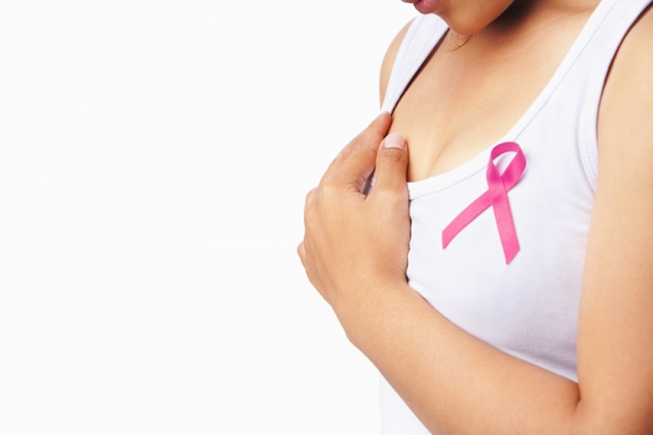 Τέσσερις τρόποι να μειώσετε τον κίνδυνο εμφάνισης καρκίνου μαστού