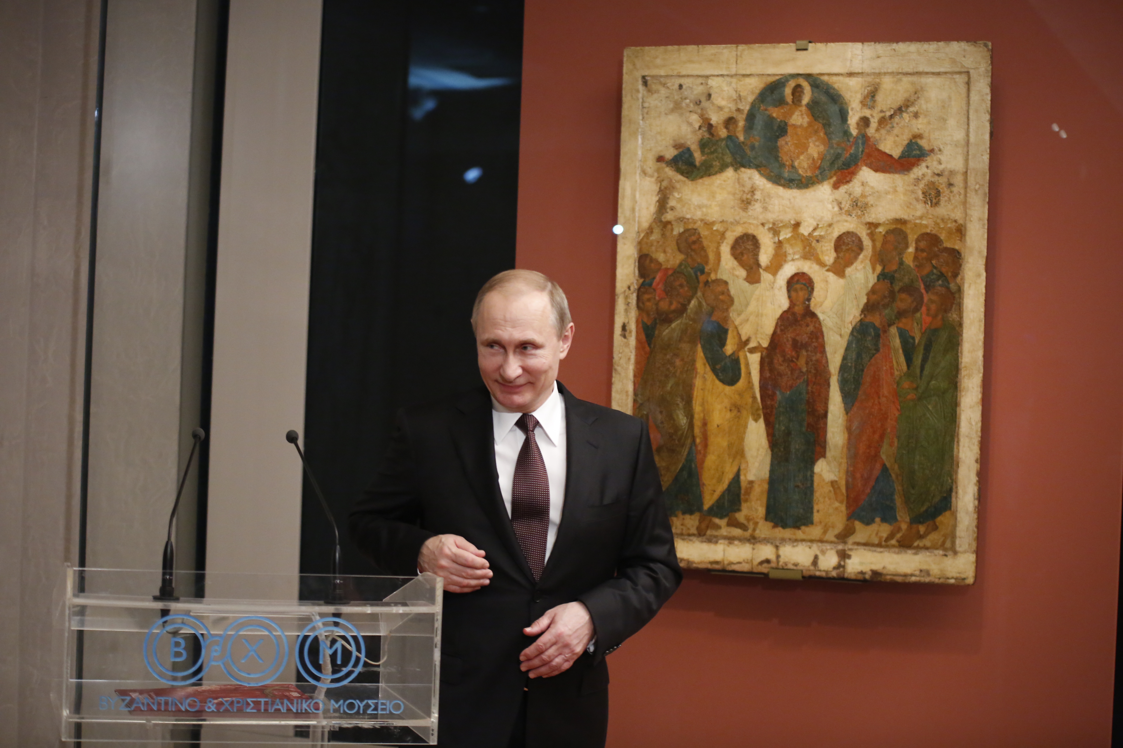 Ιδιαίτερο ενδιαφέρον Πούτιν για τα εκθέματα του Βυζαντινού Μουσείου